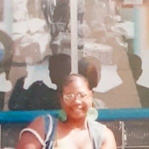 Meet your Posher, Posh